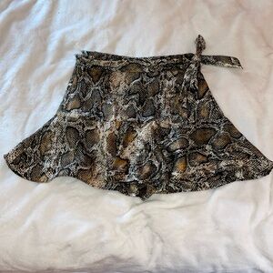 Zara snake print skort
